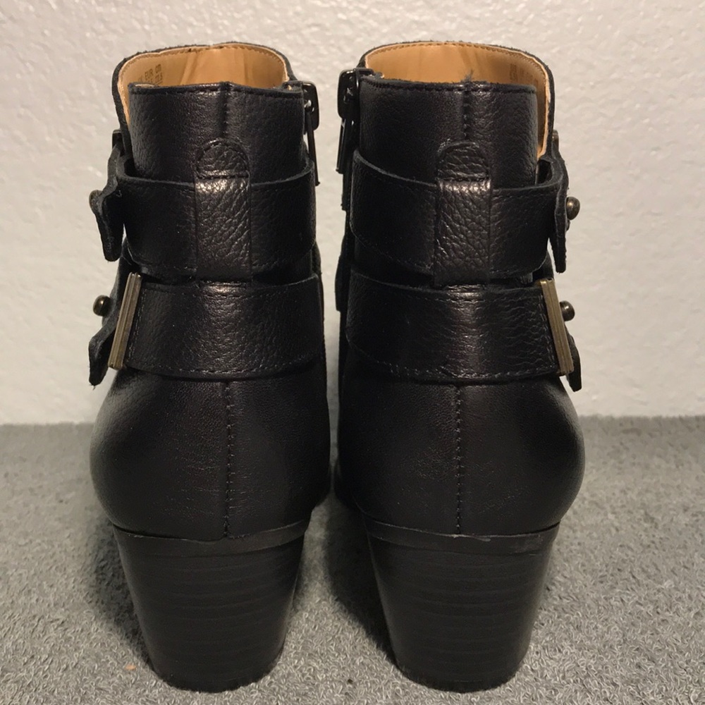 Naturalizer Kepler Block Heel Leather Ankle Boots - Picture 7 of 8